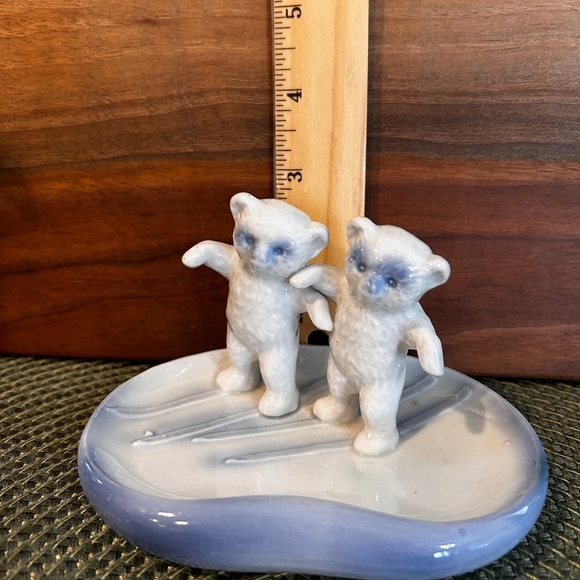 Antique German Porcelain Bears Blue & White Trinket Dish Circa Mid to Late 1800s - Picture 11 of 11
